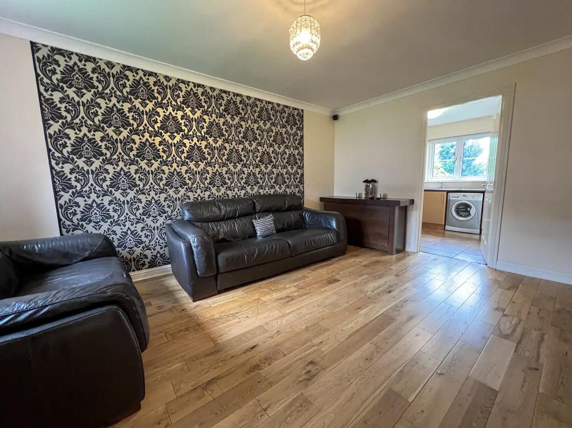 Glasgow Central - Entire House - Free Parking , Free Super Fast Wifi , Private Garden & Parking Security Εξωτερικό φωτογραφία