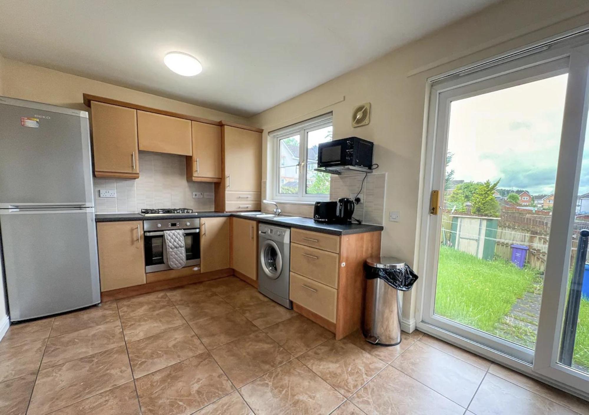 Glasgow Central - Entire House - Free Parking , Free Super Fast Wifi , Private Garden & Parking Security Εξωτερικό φωτογραφία