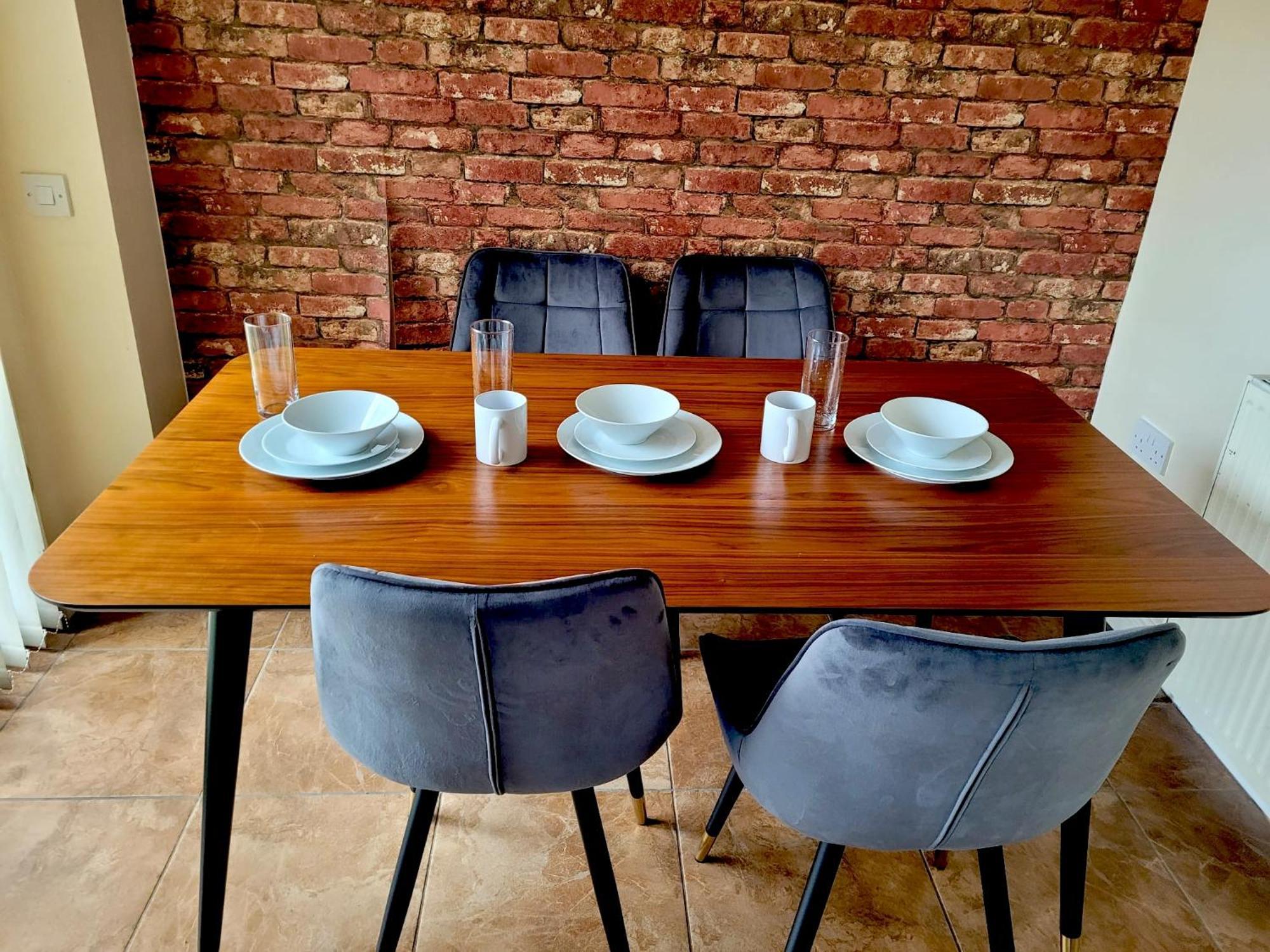 Glasgow Central - Entire House - Free Parking , Free Super Fast Wifi , Private Garden & Parking Security Εξωτερικό φωτογραφία