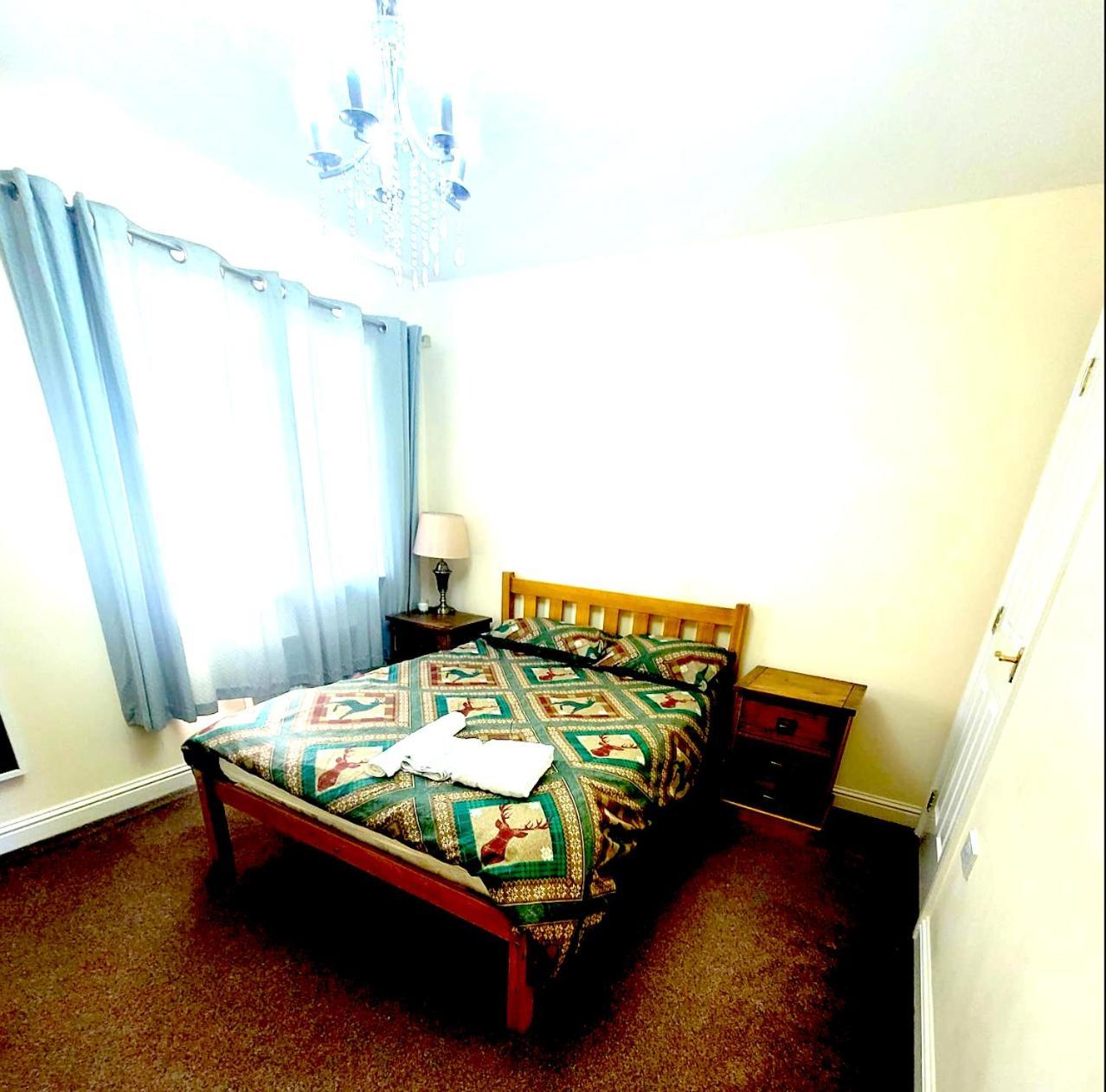 Glasgow Central - Entire House - Free Parking , Free Super Fast Wifi , Private Garden & Parking Security Εξωτερικό φωτογραφία